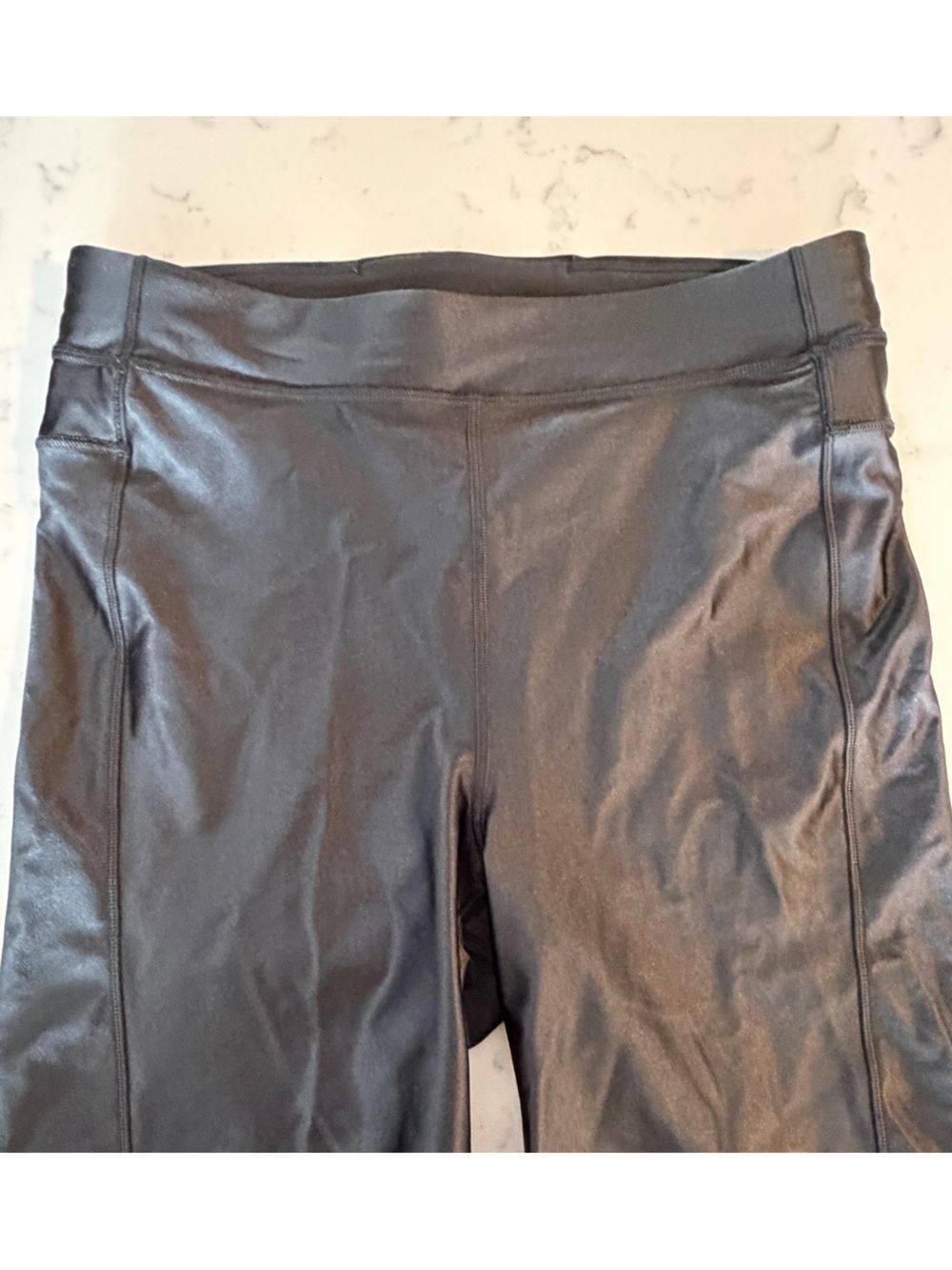 Lululemon high rise satin biker short 6”